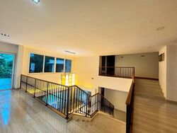 Gallop Park Road (D10), Detached #556200061